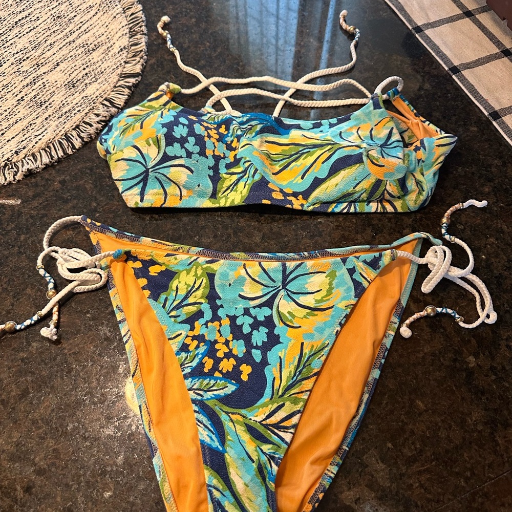 Floral Bikini Set with Strappy Details